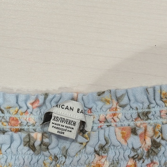 American Eagle off shoulder, dressed with elastic bodice  - size XS - Picture 4 of 9